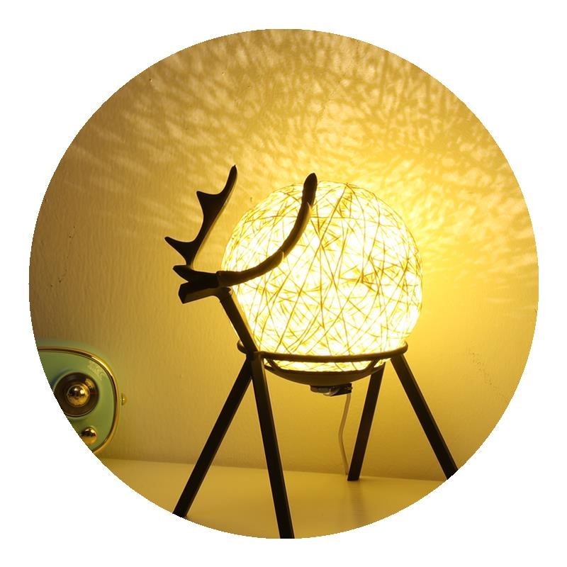 Cute Deer Bedside Lamp